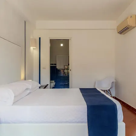 Hotell Hotiday Collection -