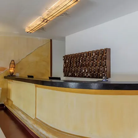 Hotel Hotiday Collection -
