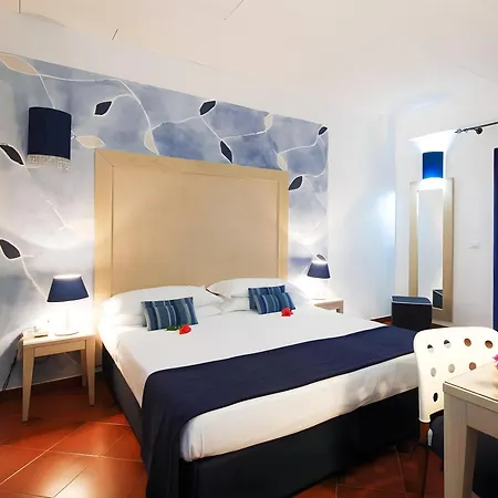 Hotiday Collection - Hotel 4*