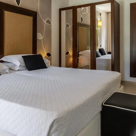 Hotel Hotiday Collection -