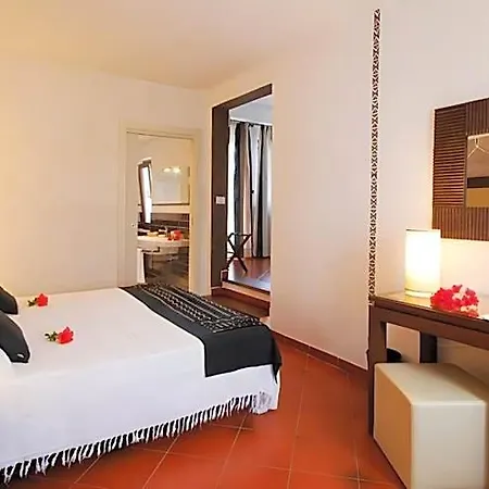 Hotiday Collection - Hotel 4*