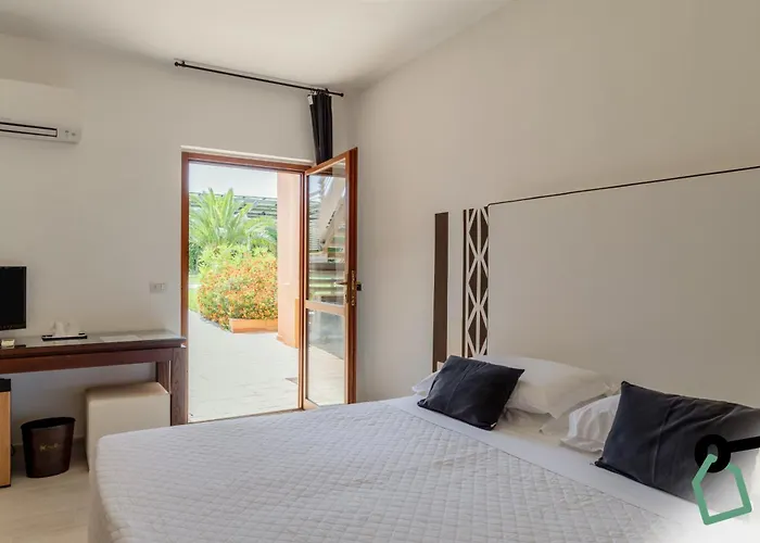 Hotiday Collection - 4*